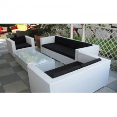 Lounge set made of rattan with aluminium frame