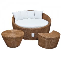 Honeymoon armchair