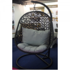 Hanging chair made of PE rattan
